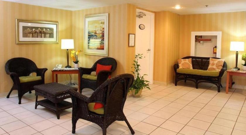 ชาร์ต เฮาส์ สวีท แอนด์ มารีนา Motel เคลียร์วอเตอร์บีช ภายนอก รูปภาพ